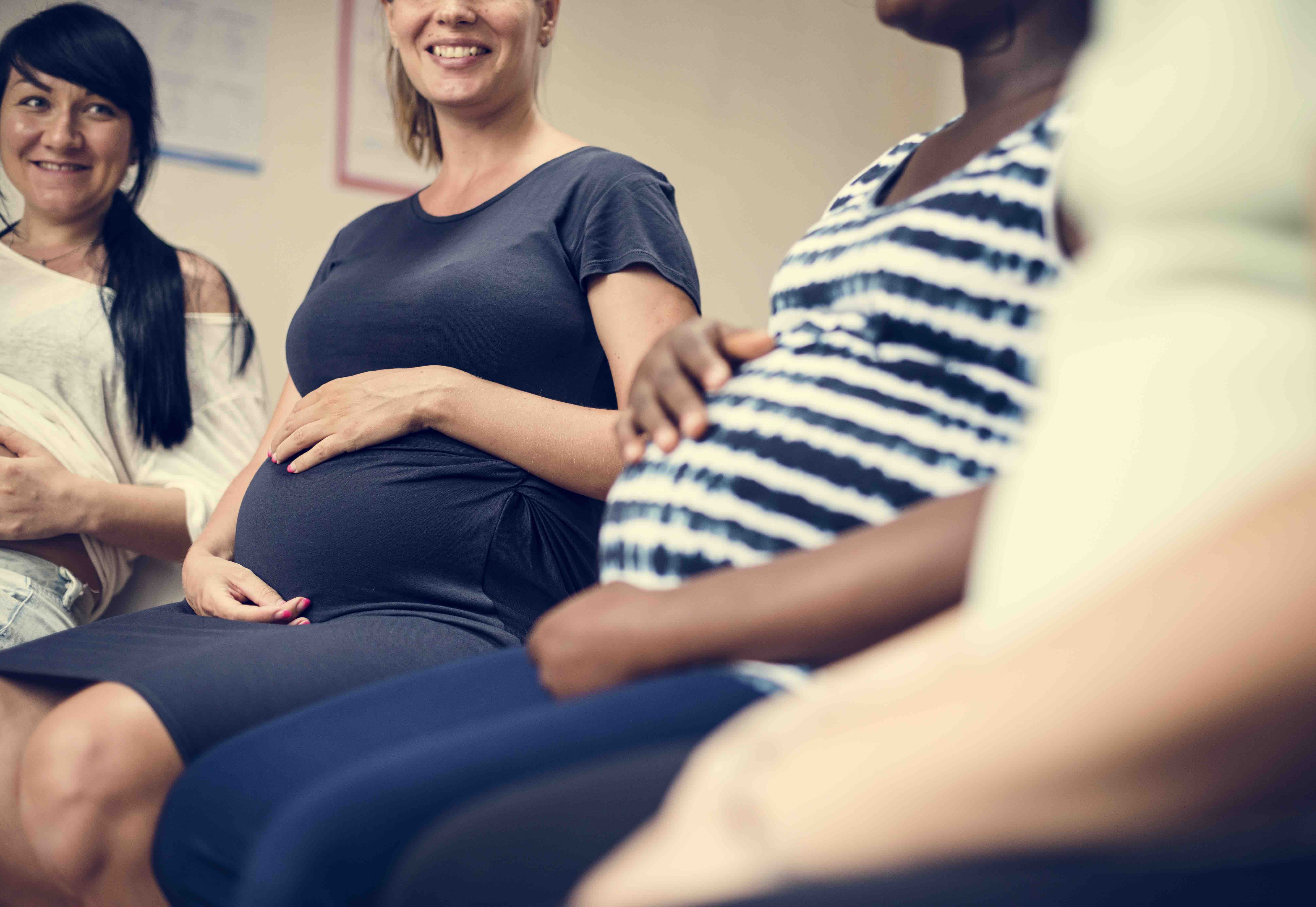 pregnant women in group prenatal care